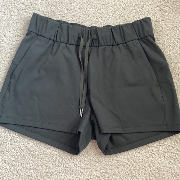 lululemon athletica Pants - Lululemon On The Fly Shorts